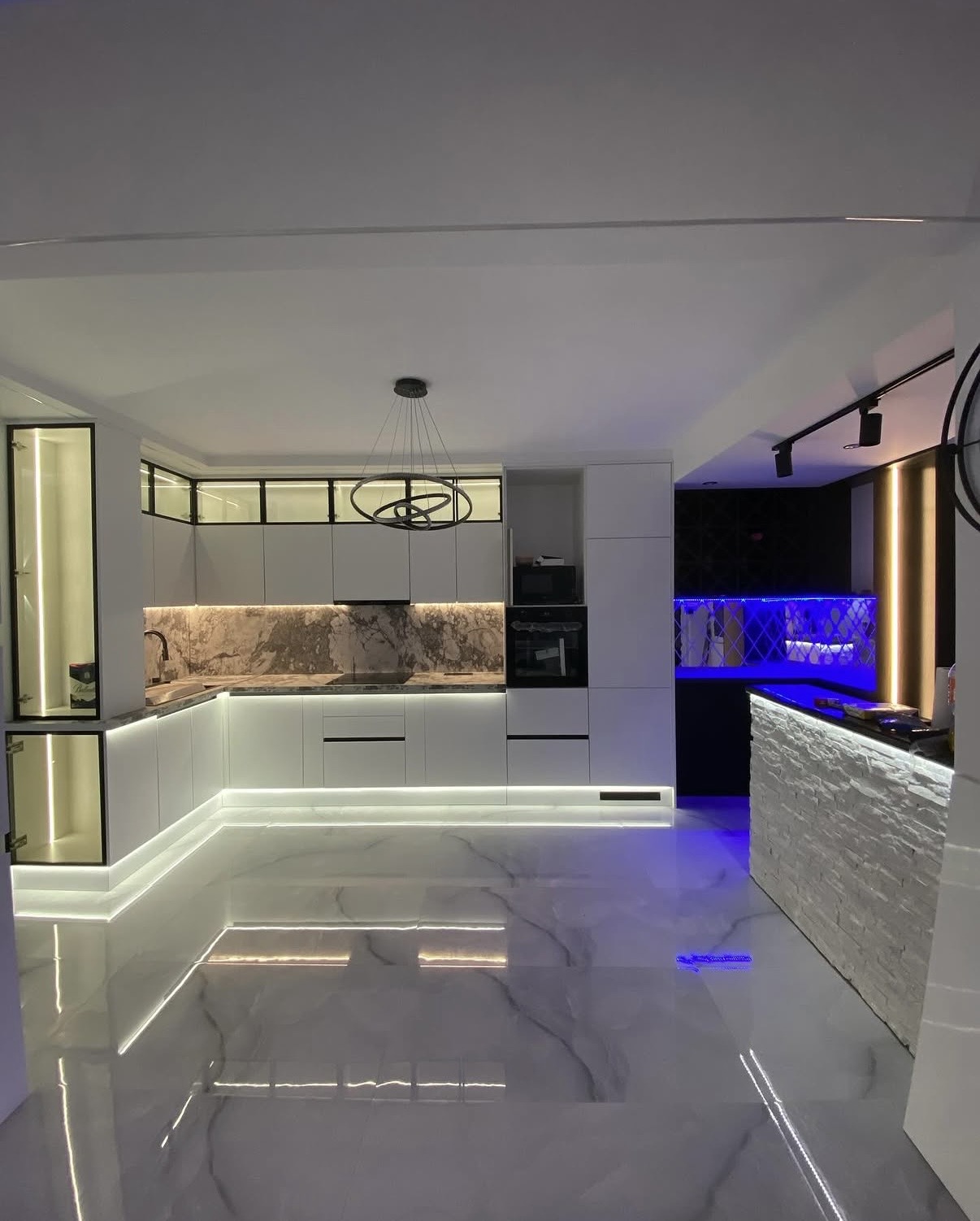 Kitchen 12